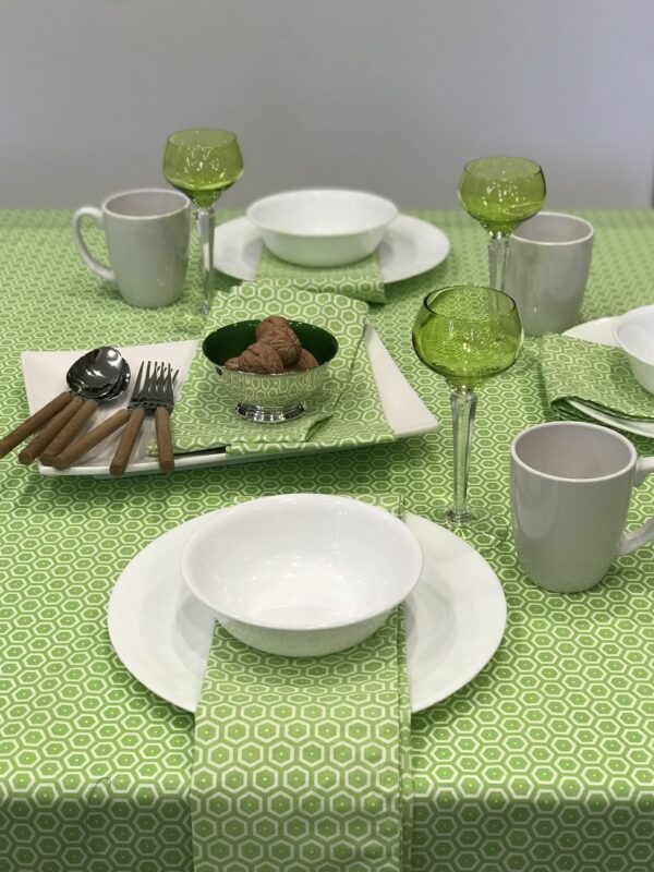 French Geometrico Apple Green Wipeable Cotton Tablecloth