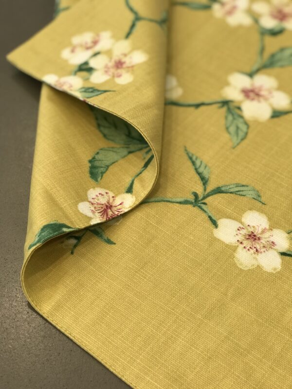 Coated Cotton Wipeable Placemat with flower pattern