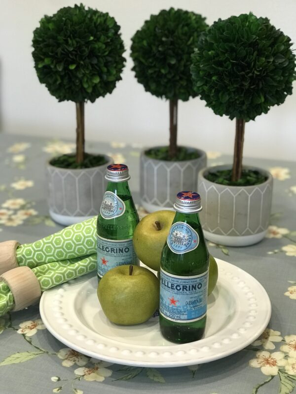 Two chilled beverage French Cerises Blue